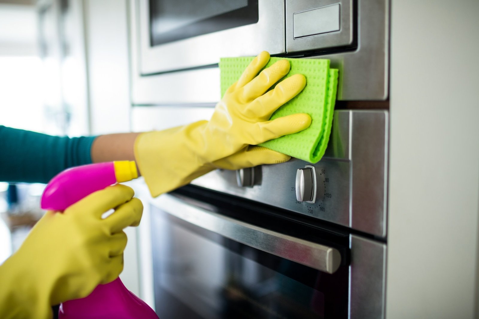 Kitchen Deep Cleaning